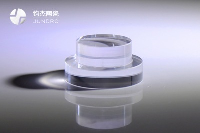 如何保證藍寶石水晶加工服務(wù)的精度？